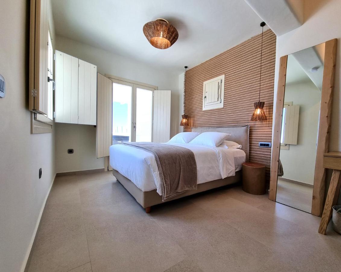 Life Suites Tourlos Luaran gambar