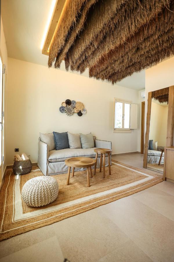 Life Suites Tourlos Luaran gambar