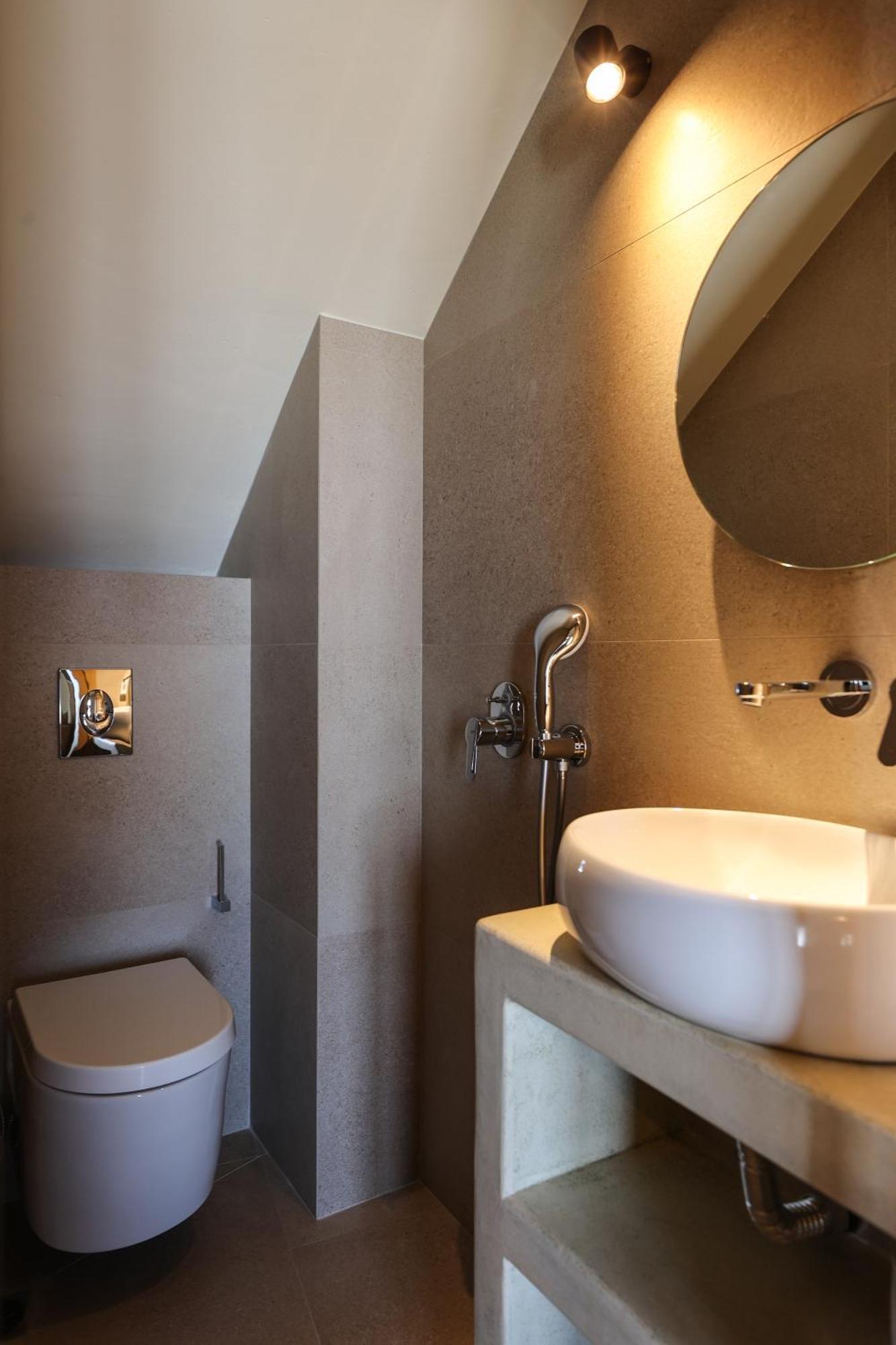 Life Suites Tourlos Bilik gambar
